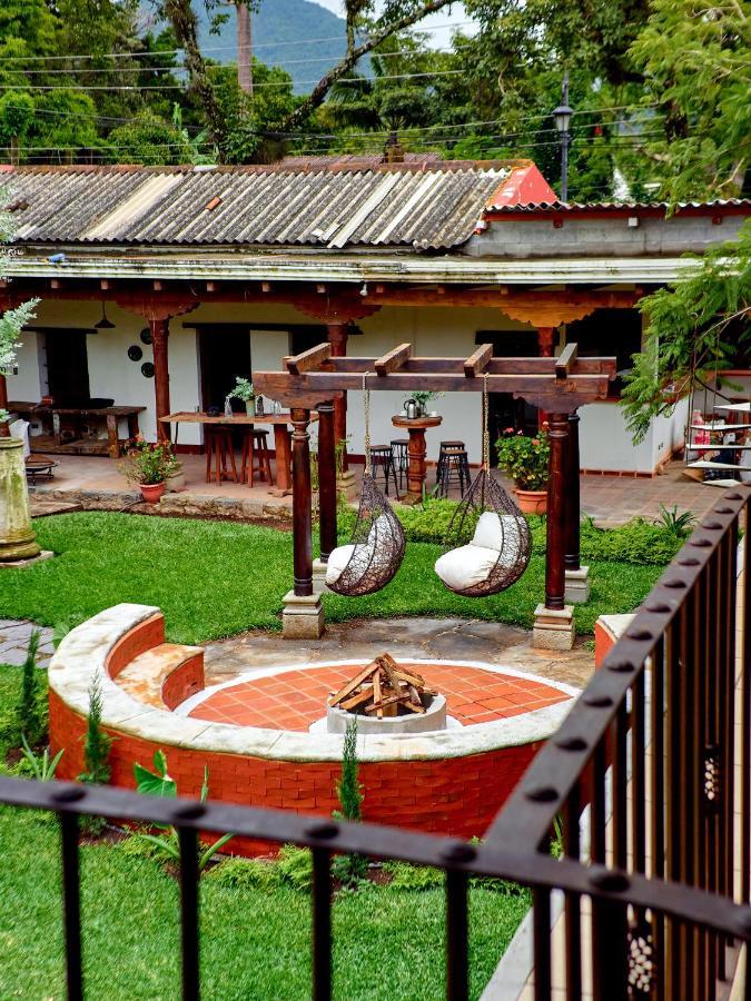 Hotel Cacique Real Antigua Exteriör bild