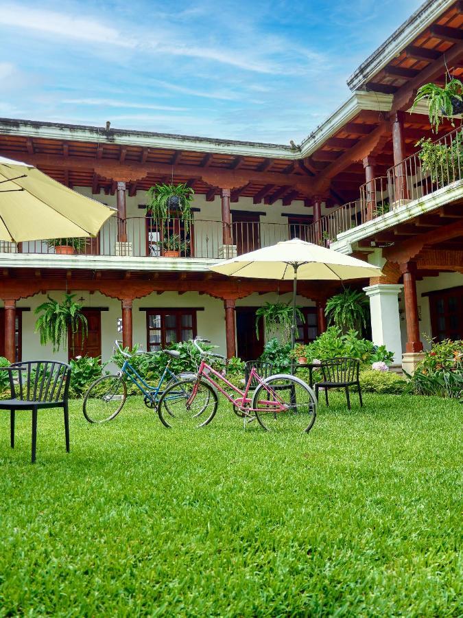 Hotel Cacique Real Antigua Exteriör bild