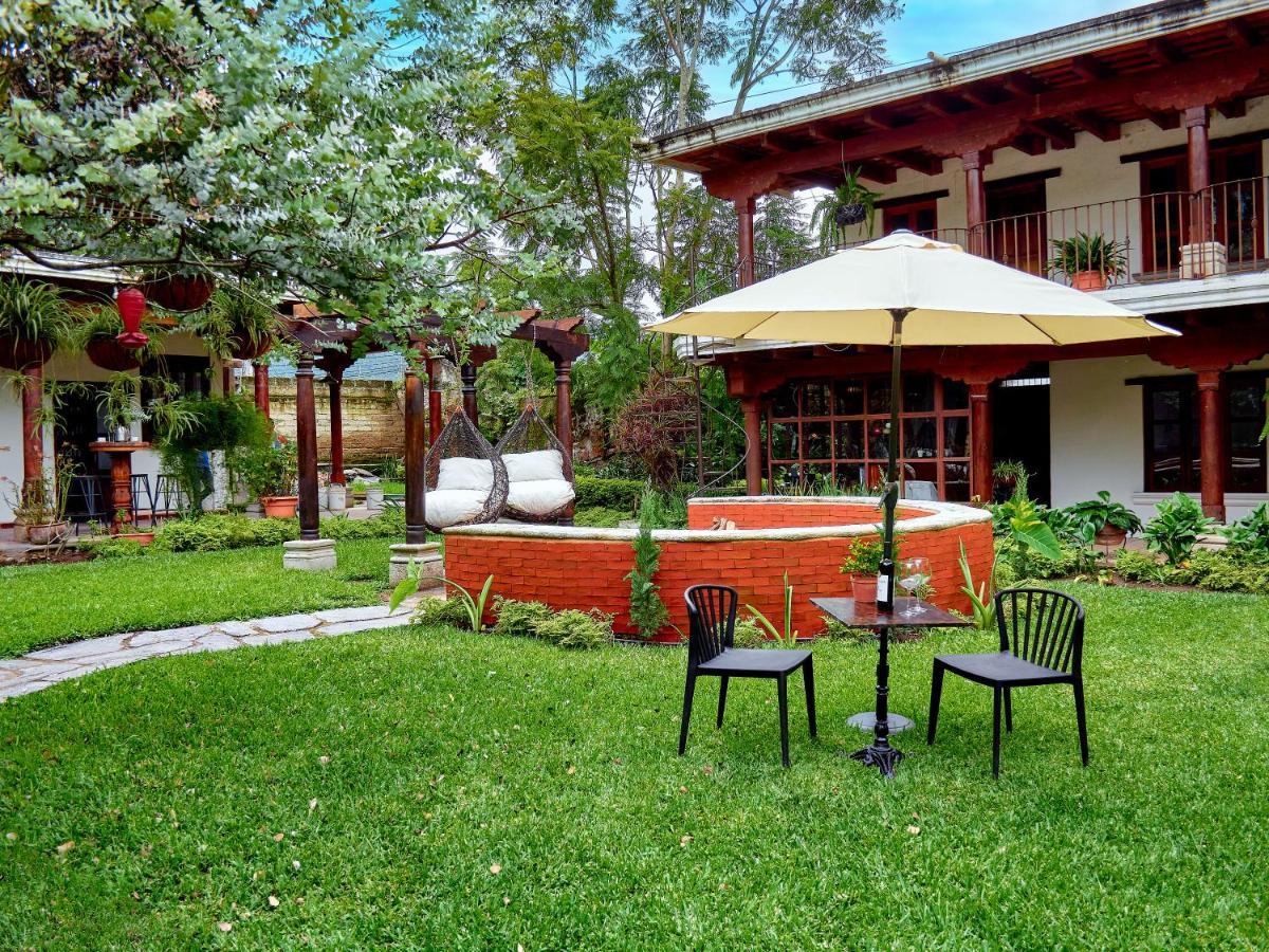Hotel Cacique Real Antigua Exteriör bild