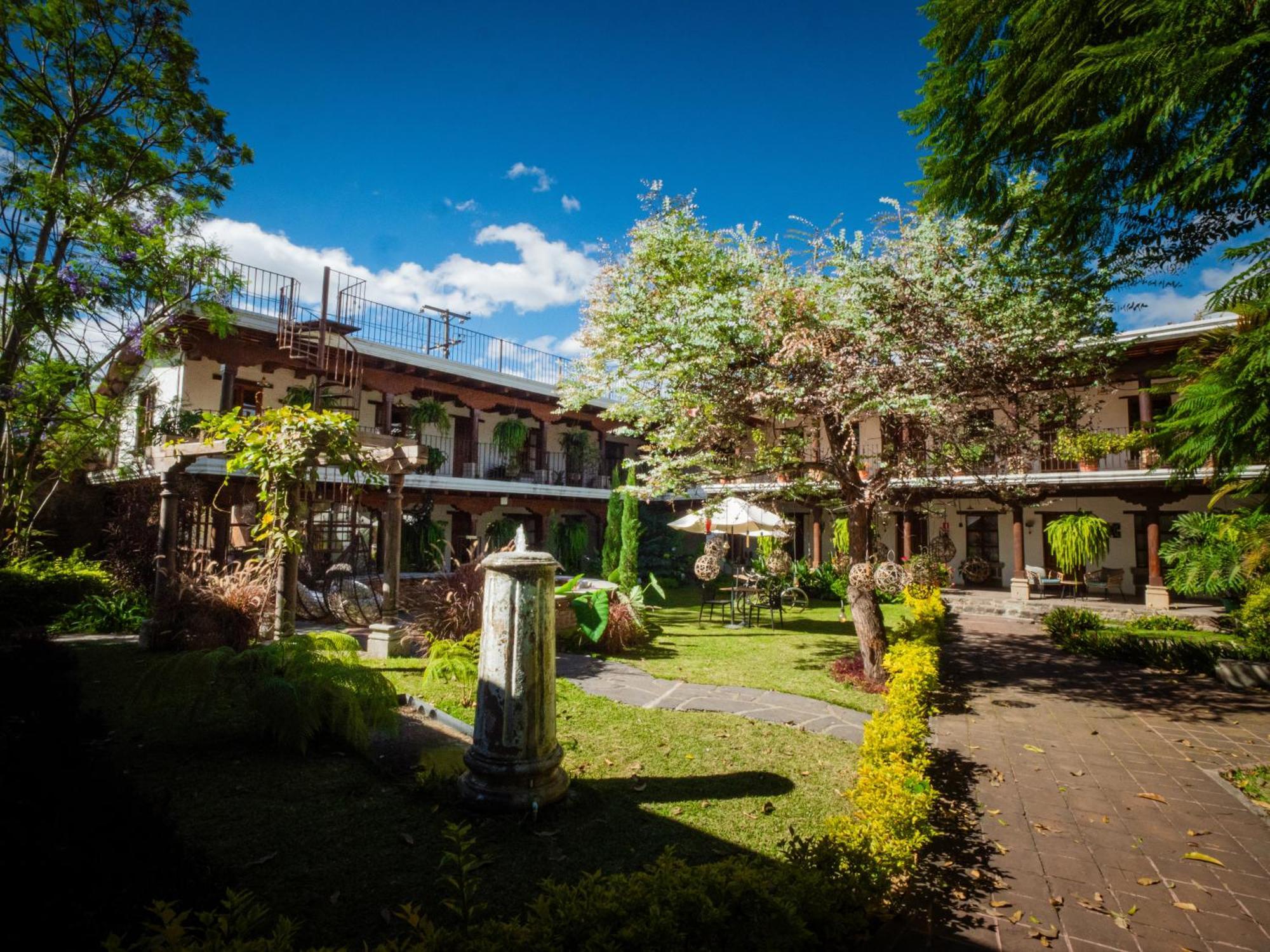 Hotel Cacique Real Antigua Exteriör bild